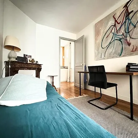 16th Arrondissement Enchanting Nest Paris